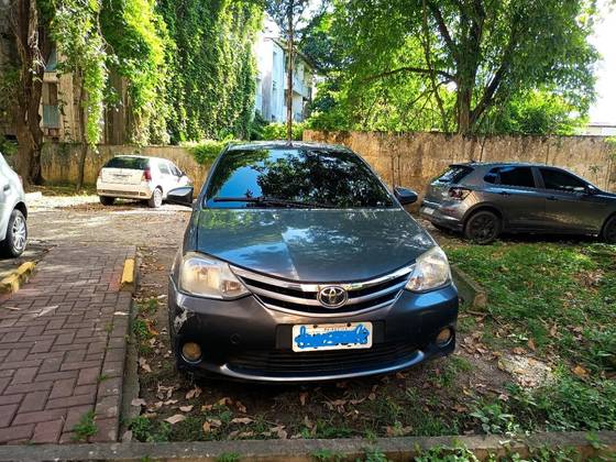 TOYOTA ETIOS 1.5 XLS SEDAN 16V FLEX 4P MANUAL
